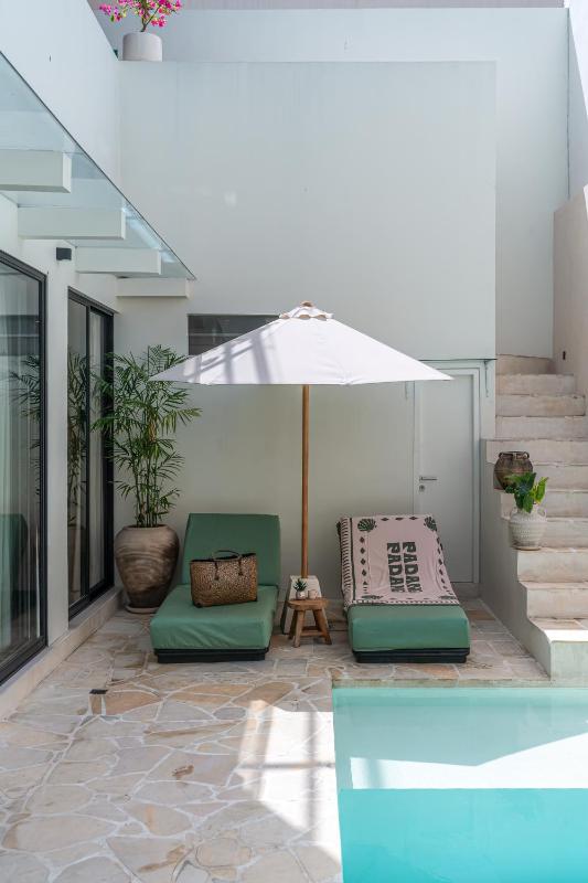 Madame - Chic Mediterranean 3BR Escape with Rooftop Terrace - image 41