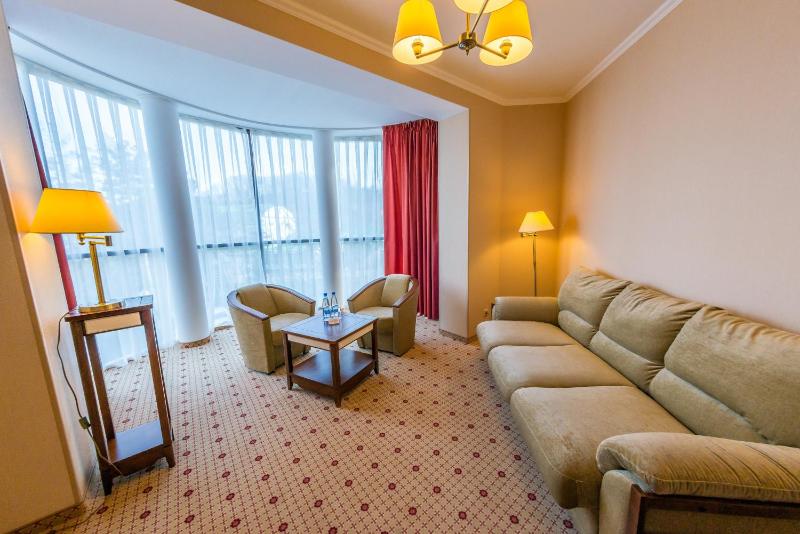 Superior Suite image 3