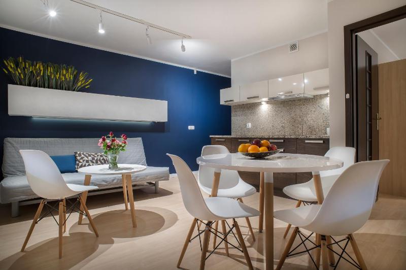 Apartment (2-4 Adults) image 1
