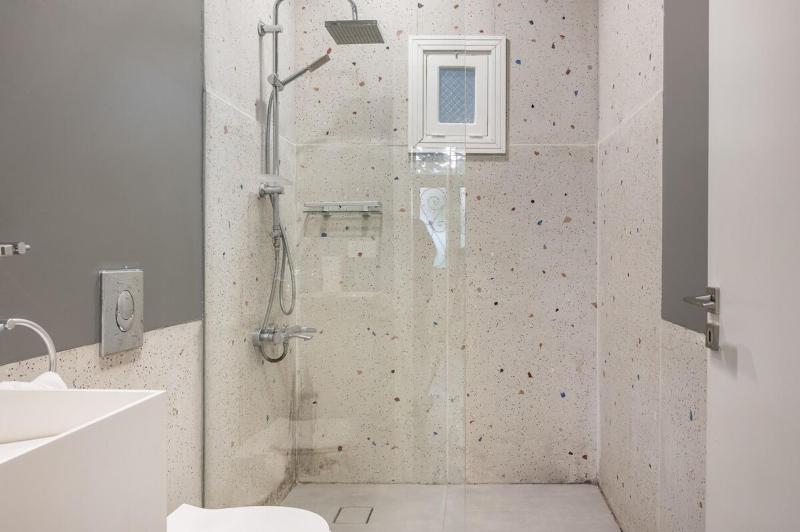 Heritage apartment in Mar Mikhael with garden - image 7
