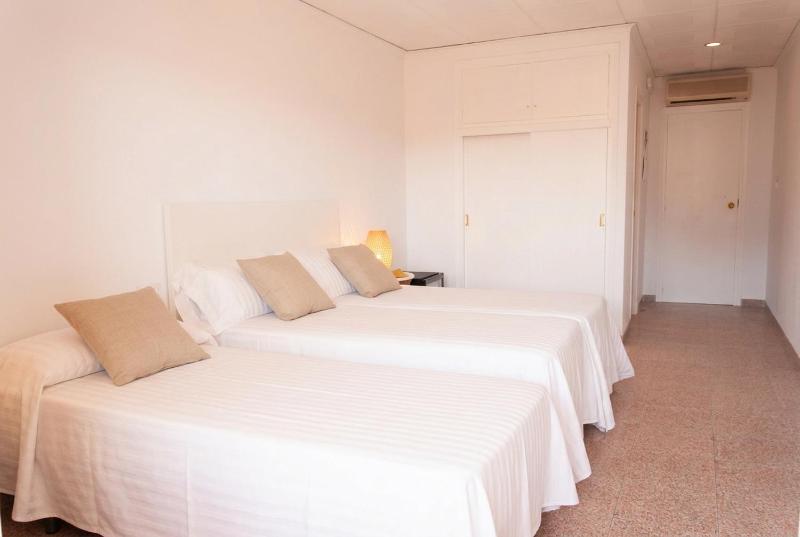 Hostal Comercio - image 11