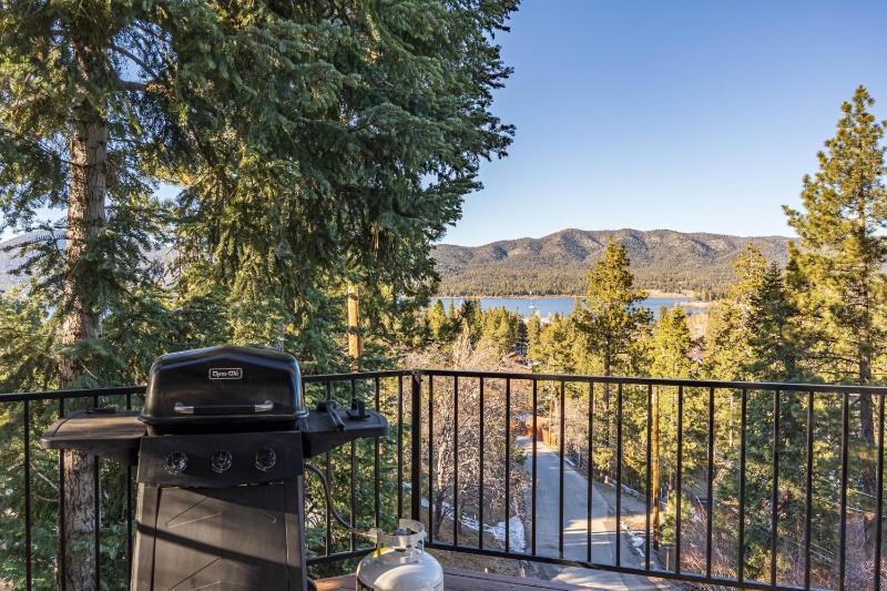 23 - Big Bear Lakeview Lodge home - image 31