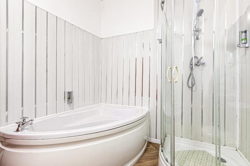 The B and B Blackpool - image 37