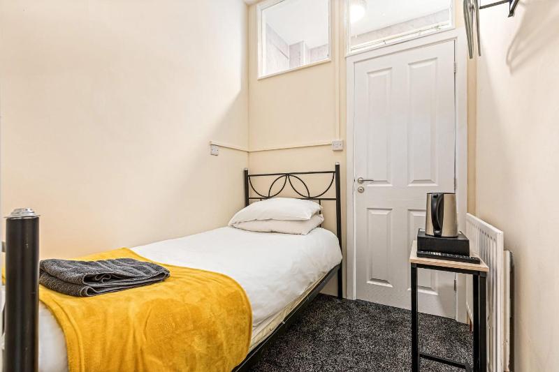 The B and B Blackpool - image 16