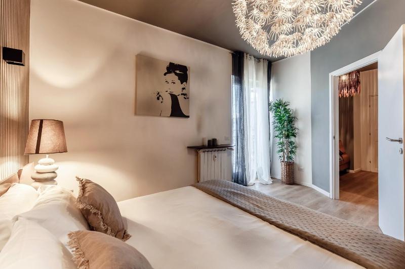 10 Floor Apartments by Quokka 360 - Como City View & Parking - image 25