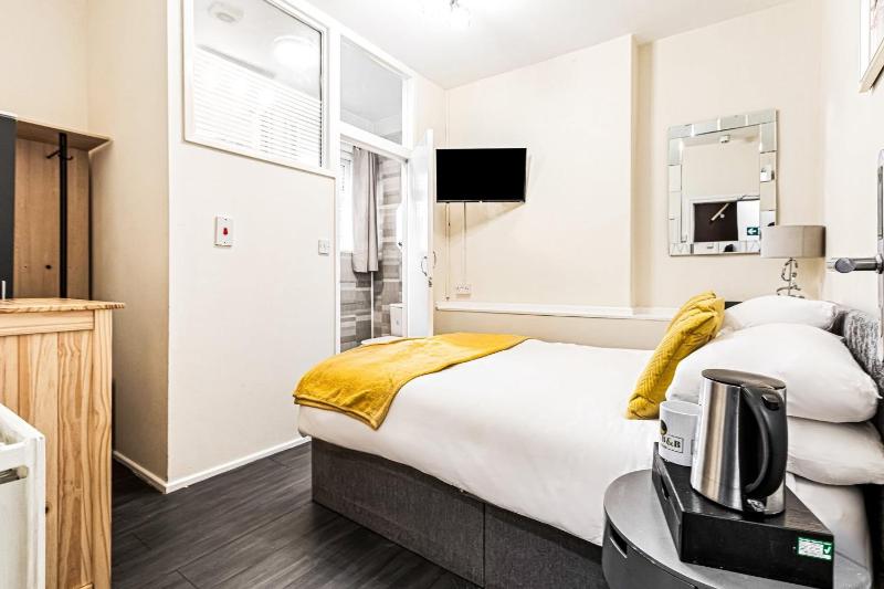 The B and B Blackpool - image 19