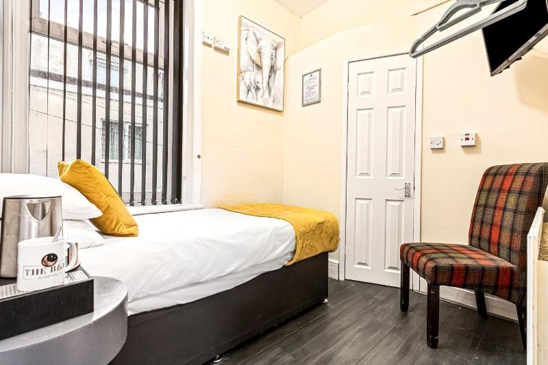 The B and B Blackpool - image 33