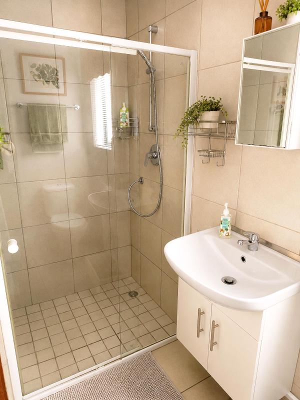 Fynbos Single Stay - image 13