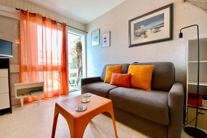 Appartement Les Yuccas T2 avec parking Le Grau du Roi - image 12