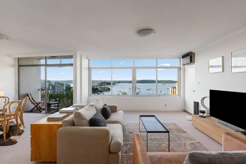 Sundowner - Panoramic Harbour Views by the Marina - image 1