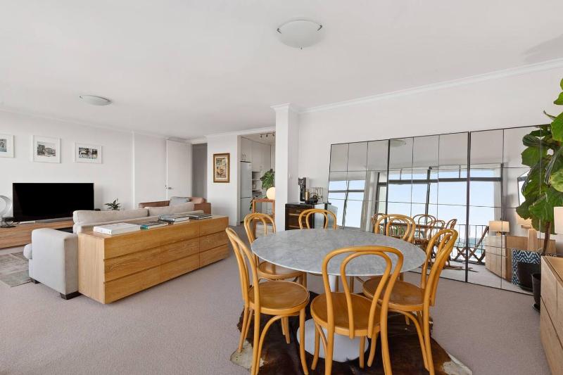 Sundowner - Panoramic Harbour Views by the Marina - image 7