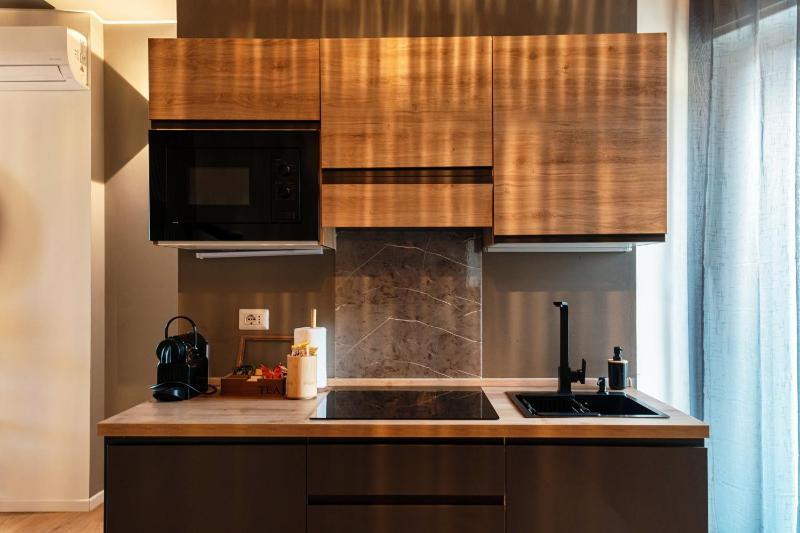 10 Floor Apartments by Quokka 360 - Como City View & Parking - image 23
