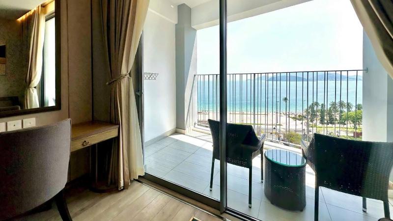 Harry Premier Ocean View Suite Panorama Nha Trang - image 16