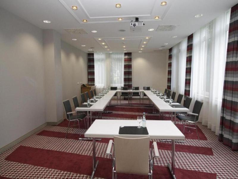 Sunday Hotel Frankfurt Airport - Neu-Isenburg - image 15