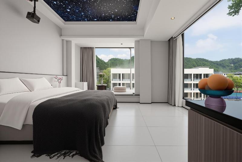 Mountain Luxury Courtyard Hotel-Zhangjiajie Wulingyuan National Forest Park-Cocktail complimentary upon check-in--Free airportpick-up or drop-off for Reserve of 4nights or more - image 37