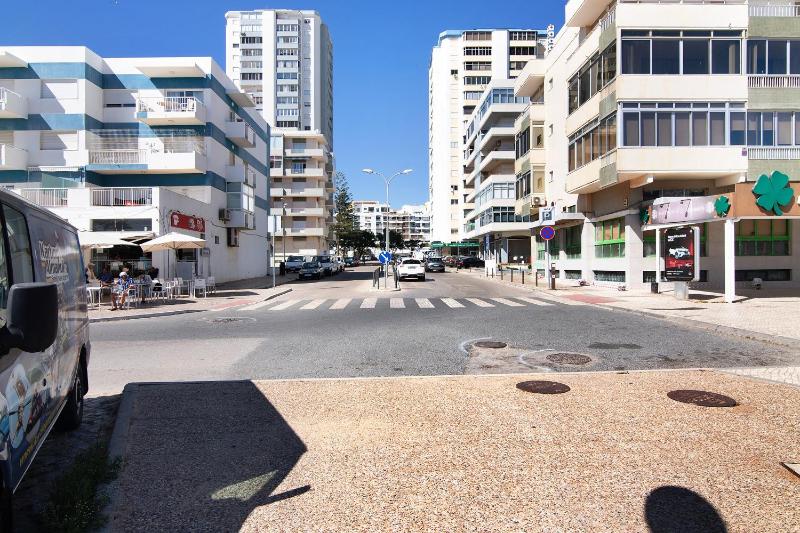 Vip T2 em frente a praia - image 6