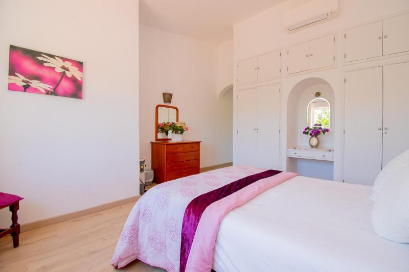 Villa Montenegro - Superbly Located Family Vila - image 31