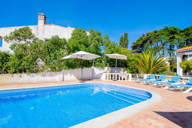 Villa Montenegro - Superbly Located Family Vila - image 21