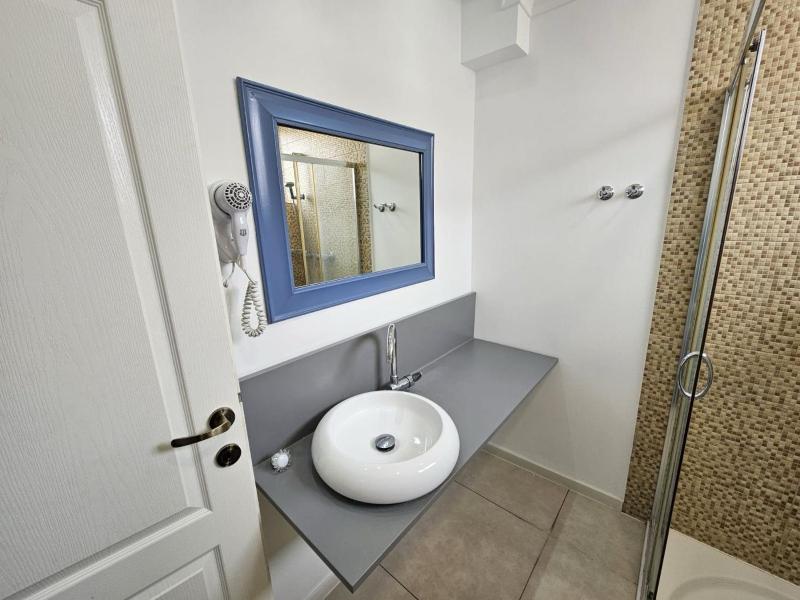 Barrique 24 - 2 - Breakfast delivered & Minibar - Officially classified guesthouse - image 2