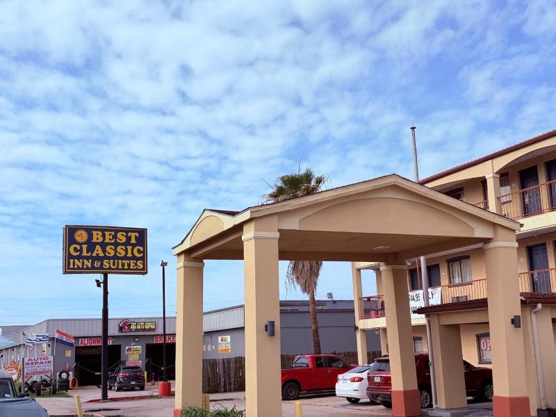 Best Classic Inn & Suites Houston I 45 near IAH - image 39