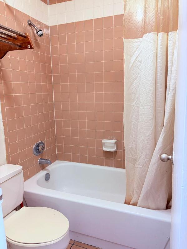 Best Classic Inn & Suites Houston I 45 near IAH - image 47
