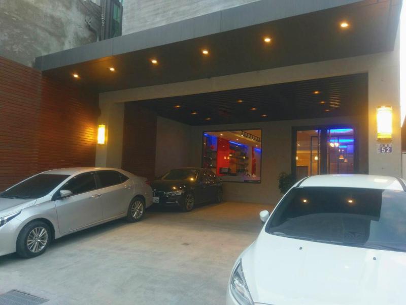 Travel Light Hotel - image 48