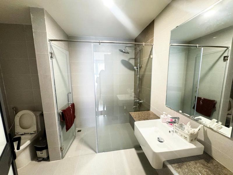 Rose Home - image 11