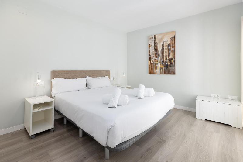 ApartUP Central Market Corner - image 2