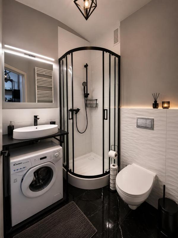 Old Town Garden Apartment - image 8