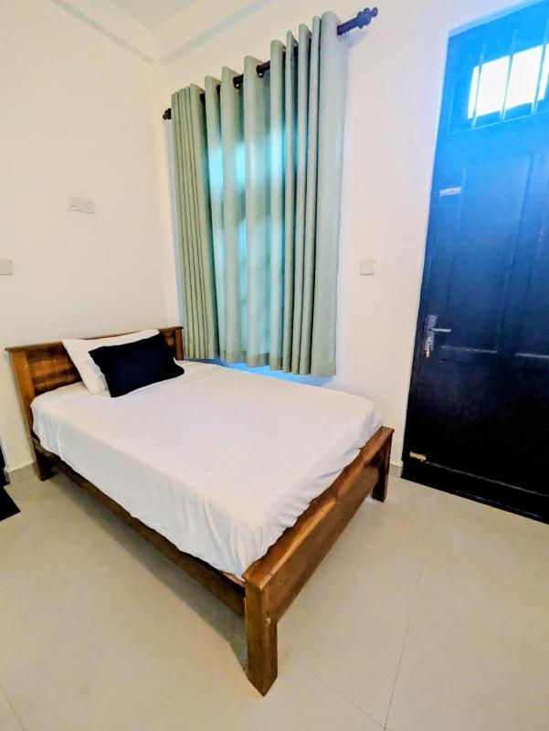Slow Life Coliving Hiriketiya - image 15