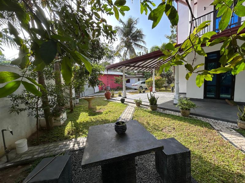 Slow Life Coliving Hiriketiya - image 11