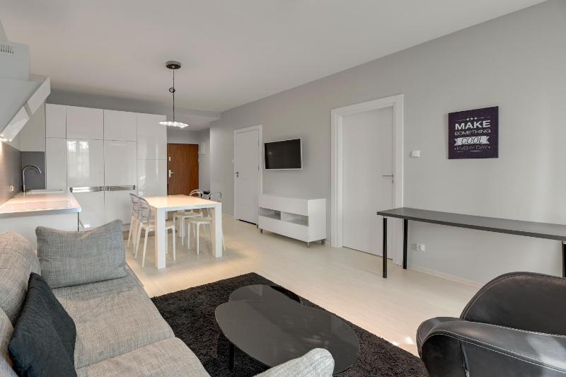 Valor by Grand Apartments - image 10