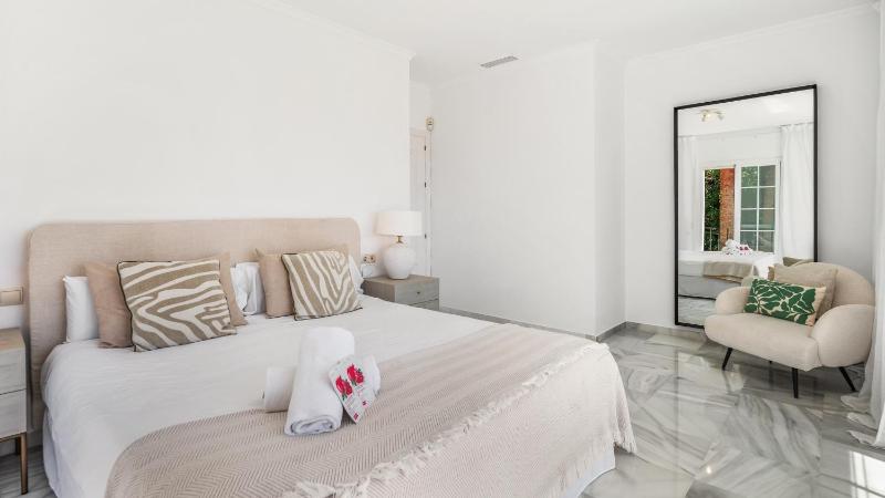 VACATION MARBELLA I Villa Nadal Private Heated Pool 5BDR Lush Garden BBQ Alarm System Best Beaches at Your Doorstep - image 28