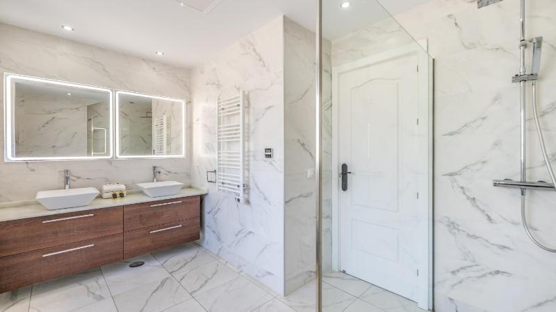 VACATION MARBELLA I Villa Nadal Private Heated Pool 5BDR Lush Garden BBQ Alarm System Best Beaches at Your Doorstep - image 35