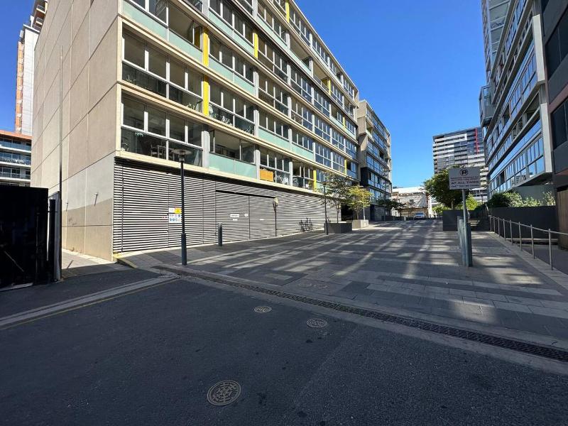 CBD Central Calm 2BR | Pool • Sauna • Parkings - image 8
