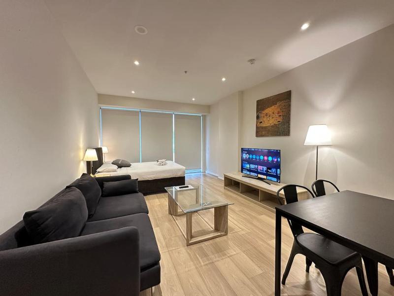 Vision On Morphett Studio Apartment with Parking - image 1