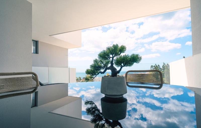 Exclusive Two-Bed Coastal Apartment in Pure South - image 35