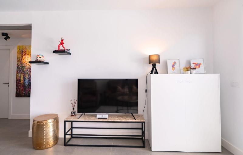 Exclusive Two-Bed Coastal Apartment in Pure South - image 29