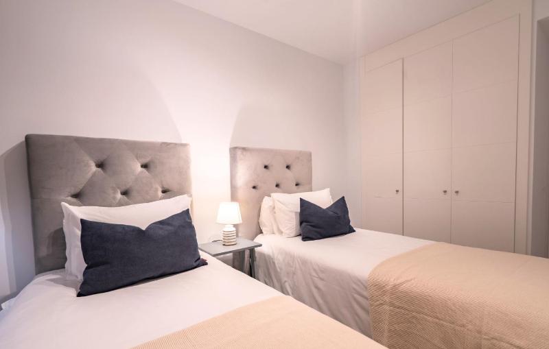 Exclusive Two-Bed Coastal Apartment in Pure South - image 15