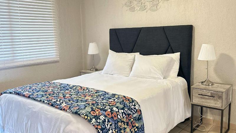 Stunning 3-Bedroom Luxury Condo Princesa E-505 - image 20
