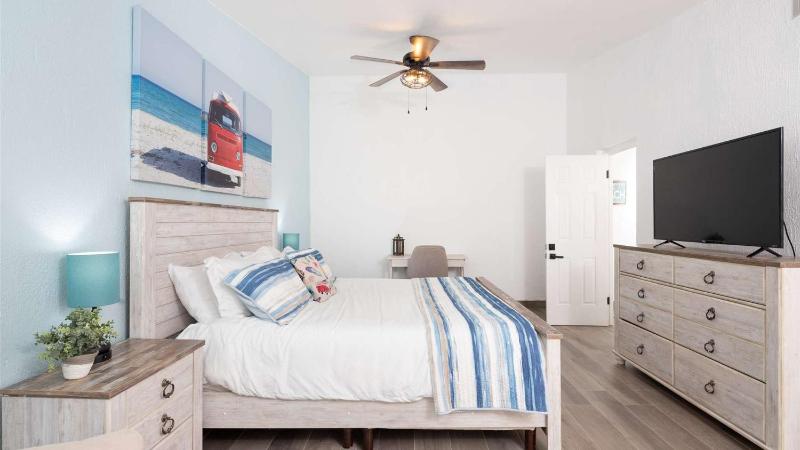 Stunning 5th-Level Condo w Pool Princesa E-504 - image 33