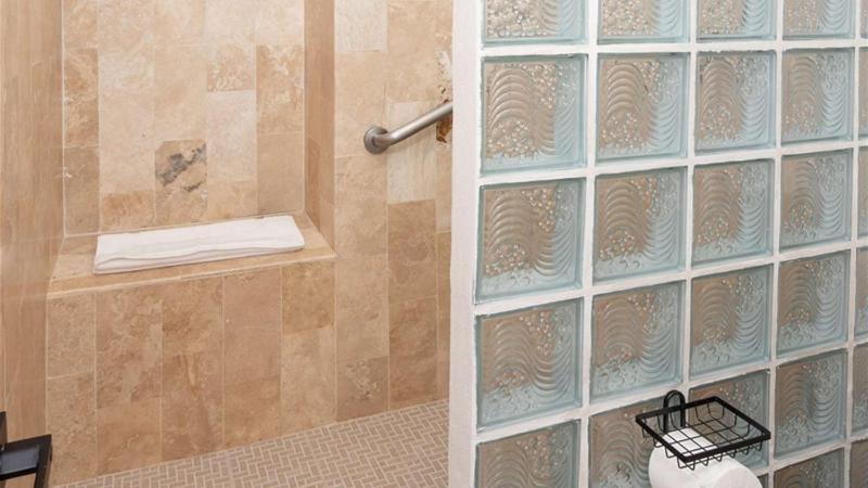 Stunning 5th-Level Condo w Pool Princesa E-504 - image 8