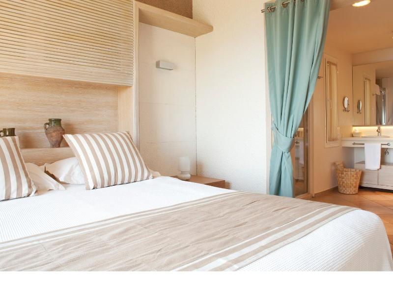Two-Bedroom Villa with Private Pool image 2