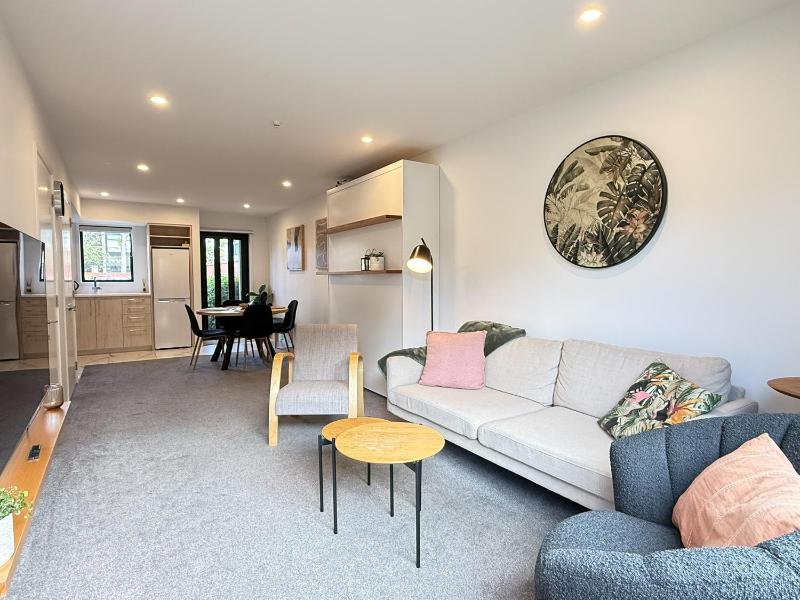 Hagley Park doorstep - free parking & EV plug-in - Bookahome - image 21