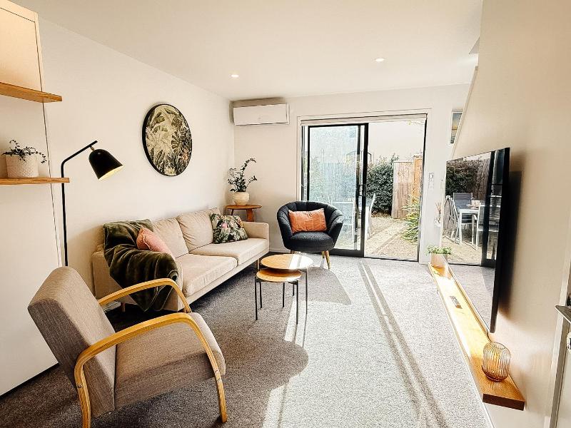 Hagley Park doorstep - free parking & EV plug-in - Bookahome - image 32