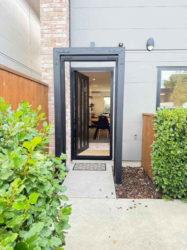 Hagley Park doorstep - free parking & EV plug-in - Bookahome - image 26