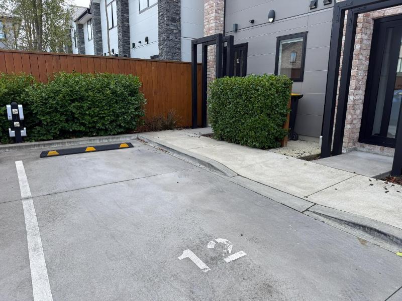 Hagley Park doorstep - free parking & EV plug-in - Bookahome - image 22