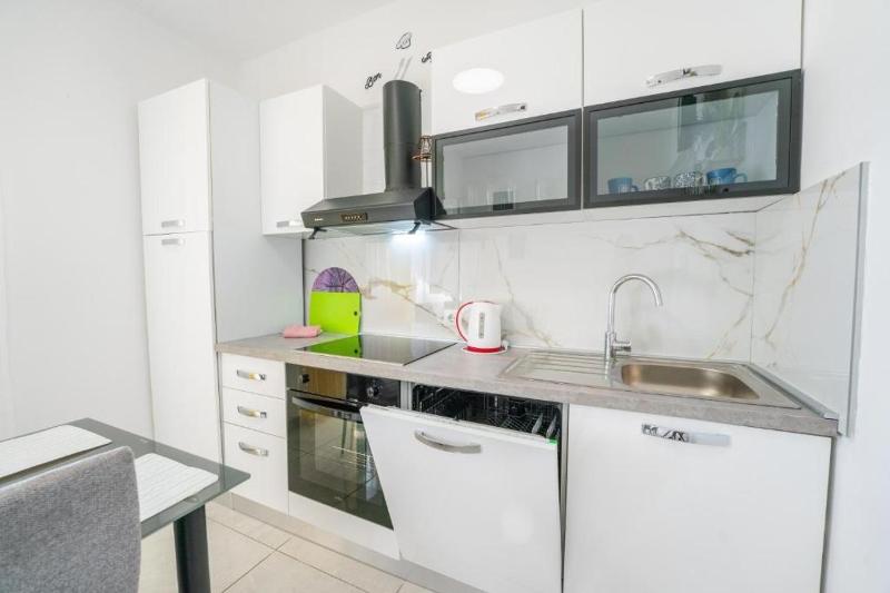 Apartments with swimming pool Novalja Pag - 211 - image 20