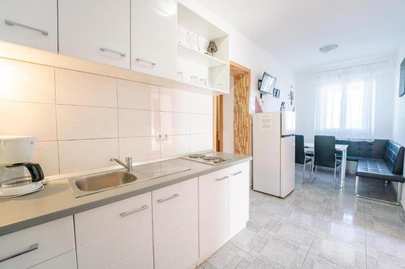 Apartments with swimming pool Novalja Pag - 211 - image 16
