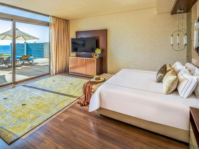 Rixos Premium Magawish Suites and Villas - image 20